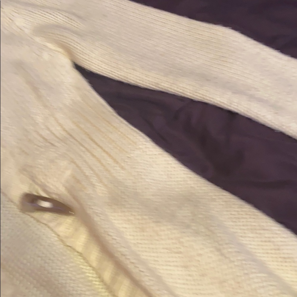Sweater - Picture 4 of 4